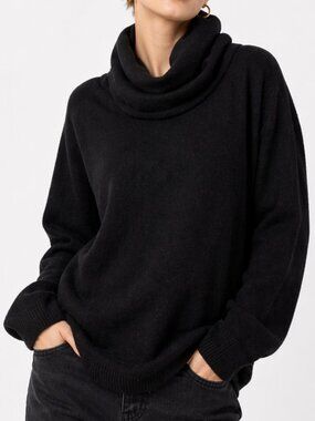 LL Bean Cashmere Cowl Turtleneck Sweater Black Medium